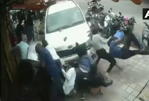 Three Children Injured After Man Crashes Car Onto Footpath in Delhi
