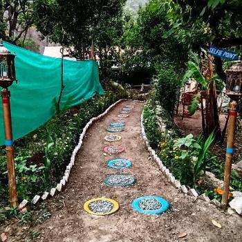 Find Me Cafe And Camp - Doo Gaon