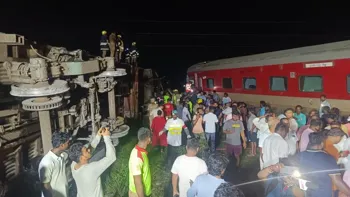 Major Train Collision at Kavaraipettai: Signal Failure Leads to Mishap Between Express and Goods Train