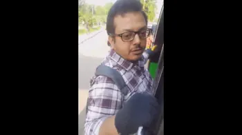 Incident of Misconduct by Female Conductor in Chandigarh: Passenger Risks Life While Hanging from Moving Bus