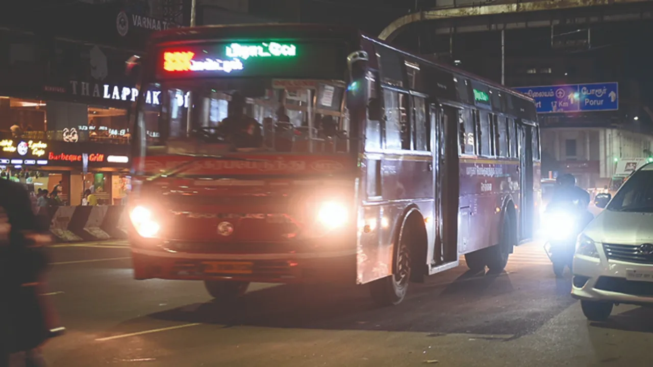 Late-Night Bus Incident Sparks Outrage as Woman Forced Off at Unsafe Spot 