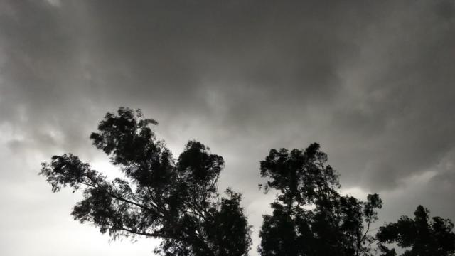 Unpredictable Weather Strikes Dehradun: Storm Leaves City in the Dark 
