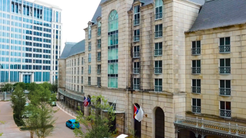 Tragic Fall at Luxury Dallas Hotel Leads to $9.45 Million Jury Award for Injured Guest
