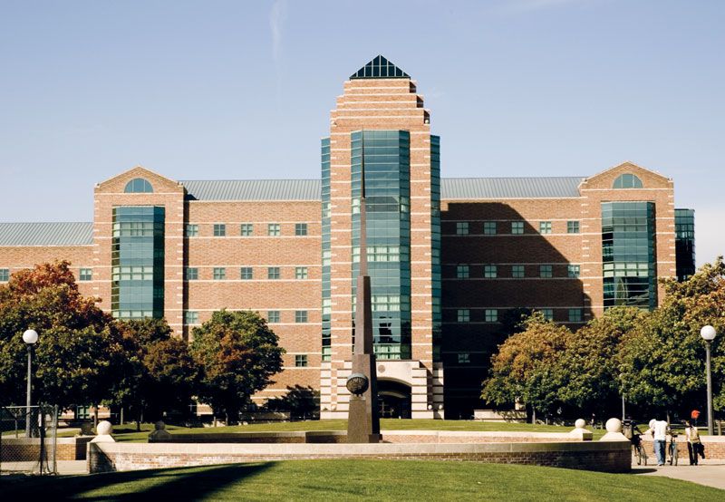 Illinois Public Universities Confront Deep Budget Crisis Amid Rising Tuition Pressures
