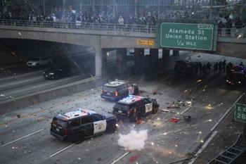 Fourth Day of LA Protests Sees Trump Deploy 2,000 More Guards and 700 Marines to the Streets