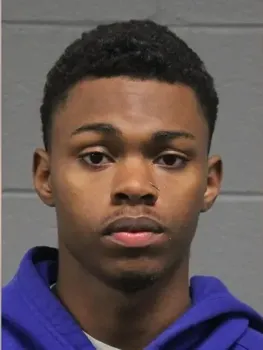 Man Arrested in Downtown Chicago After Allegedly Pretending to Be Police Officer During Protest