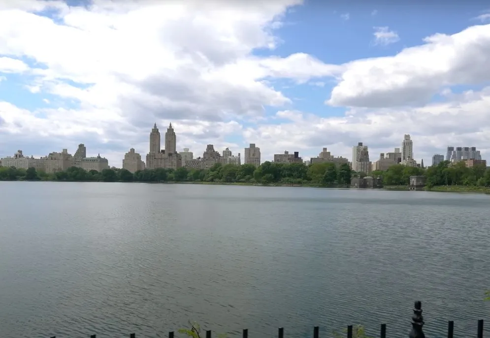 After Weeks of Gloom New York Braces for a Burst of Summer Heat