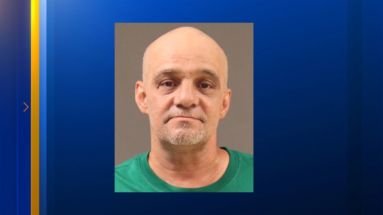Man in Tactical Disguise Robs Woman in Mayfair While Posing as Federal Agent