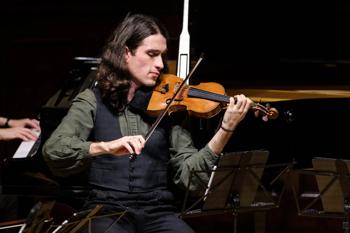 Priceless 18th-Century Violin Stolen from London Pub in Bold Theft