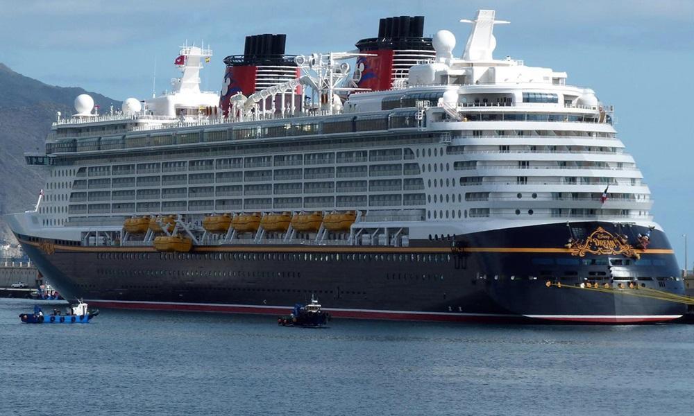 Heroic Father Rescues Daughter After She Falls Overboard Disney Cruise Ship