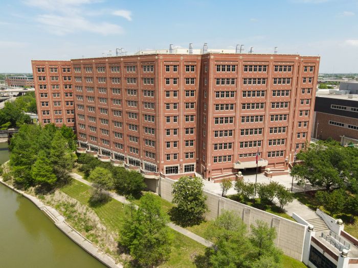Man Dies After Struggle During Release Process at Harris County Jail