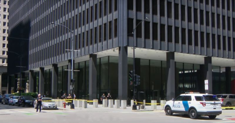 Knife-Wielding Man Tackled After 9-Hour Federal Courthouse Standoff