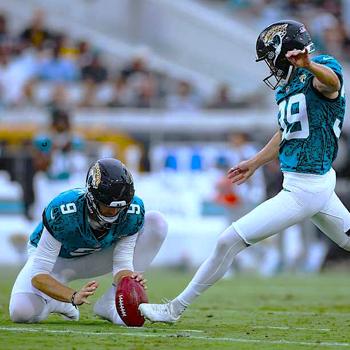 Cam Little Drills 70-Yard Field Goal in Jaguars Preseason Loss to Steelers