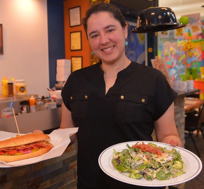 Springfield Jacksonville Coffee Shop Owner Detained by ICE, Community Shows Support