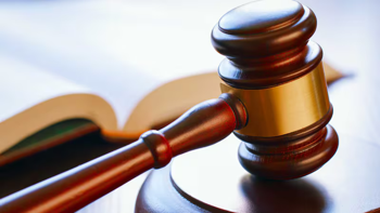 Jacksonville Tax Preparer Admits to Massive Fraud with Over 900 False Returns