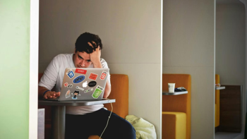 Laid Off Tech Professional Struggles to Decide if ₹1.32 Crore Salary is Enough to Survive in New York City