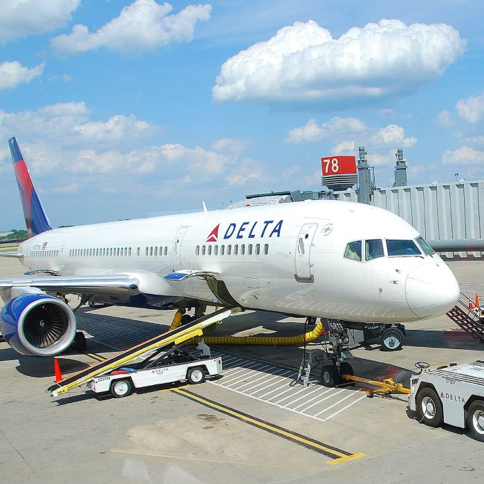 Flight Attendant Accidentally Deploys Emergency Slide on Delta Flight at Pittsburgh International Airport