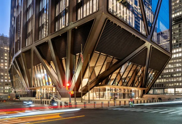 JPMorgan Opens $3B Headquarters in Manhattan, New York, USA