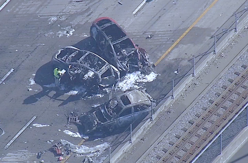 Two Dead in Four-Vehicle Crash on Highway 87 in San Jose