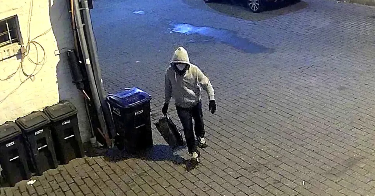 FBI arrests Virginia man over pipe bombs tied to Capitol riot