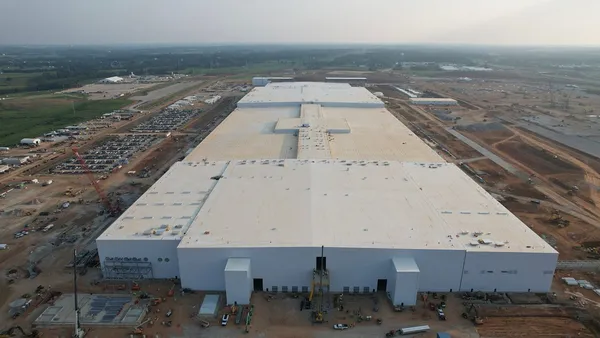 Ford to Lay Off 1,600 at Glendale Plant, Shift to Energy Storage