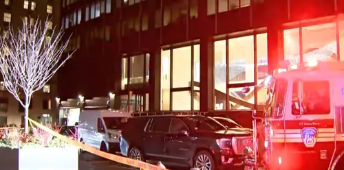Four Injured as Window Washing Rig Triggers Brick Fall in Midtown