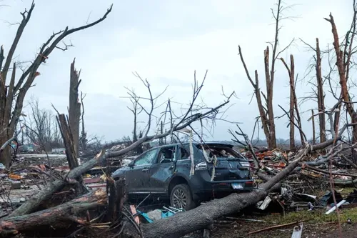 EF-3 Tornado Kills Three Across Indiana and Illinois, Destroying Hundreds of Structures