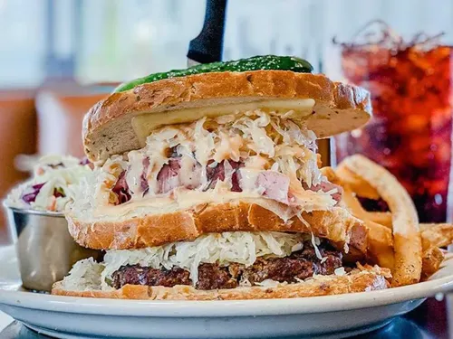 Max and Louie's Cibolo Expansion Expected to Open in April; Esencia Debuts in San Antonio