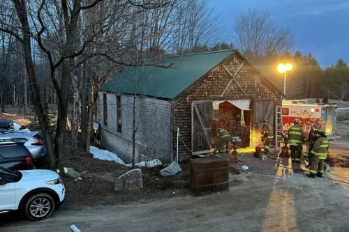 Tamworth wedding venue collapse injures six as investigators probe possible over-capacity failure