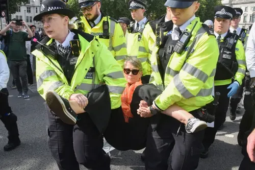 London protest: Police impose conditions on mass demonstrations in Westminster this Saturday