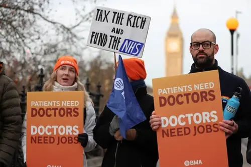 Resident Doctors in England Announce Six-Day Strike in April Amid Pay Dispute