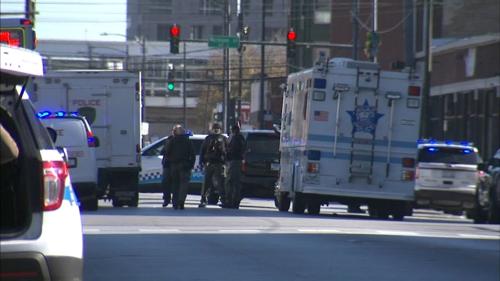 SWAT Teams Respond to Barricade After Domestic Dispute on Chicago's West Side
