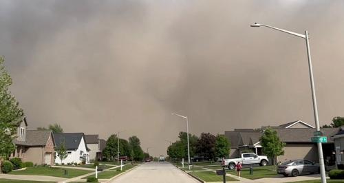 Chicago Braces for Severe Storms With Potential 70 mph Winds and Tornado Threat