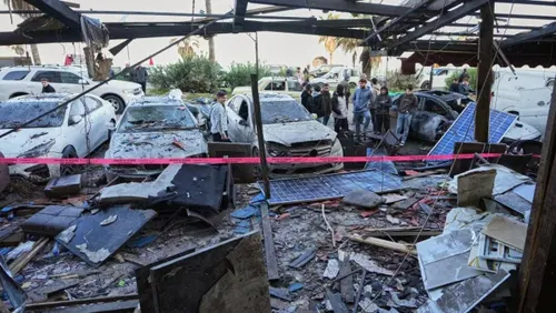 Israeli Airstrikes Kill Hundreds in Lebanon Amid Regional Ceasefire Efforts