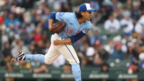 Shota Imanaga Delivers Six No-Hit Innings but Cubs Fall 2-0 to Pirates at Wrigley Field