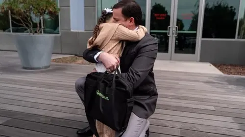 Texas Doctor Detained in Immigration Custody Misses Husband's Asylum Interview in California