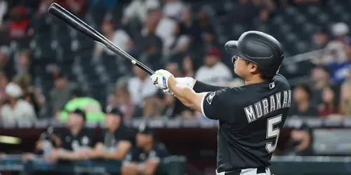 White Sox Offense Ignites Behind Murakami’s Power Surge in Win Over Diamondbacks
