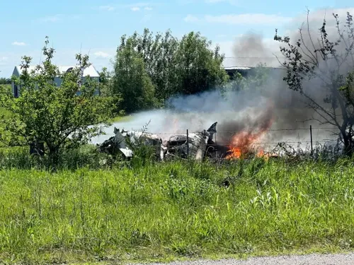 Federal Investigators Probe Missouri Skydiving Plane Crash That Killed 12