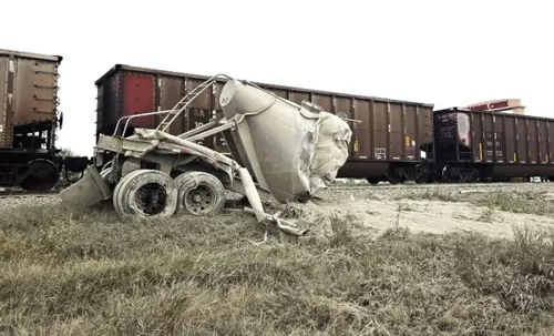 Train-vehicle Collision Closes SH 130 Exit Ramp and Railroad Crossings in Hutto