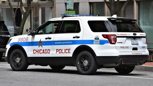 32-Year-Old Man Shot and Robbed in River North, Chicago