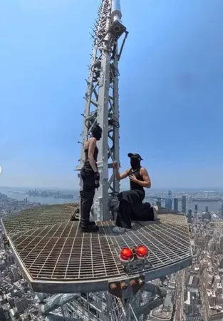 Couple Arrested After Scaling Empire State Building for Proposal Stunt