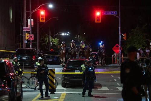 Two Dead, Four Injured in Shooting at Toronto Street Festival