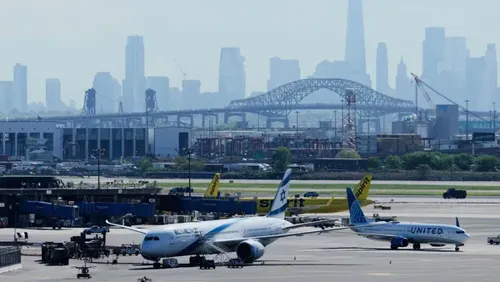 FAA Implements Flight Delays at New York and Philadelphia Airports Due to Weather and Staffing Issues