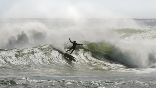 Hurricane Genevieve Generates Hazardous Surf Conditions in Southern California