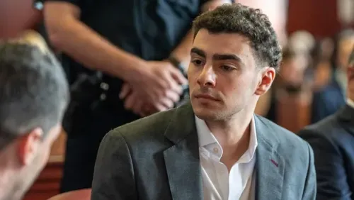 Luigi Mangione Pleads Guilty to Federal Stalking Charges in Death of UnitedHealthcare CEO Brian Thompson