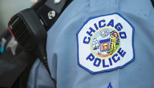 Chicago Police Warn of Armed Robberies in Bronzeville and Lake Meadows