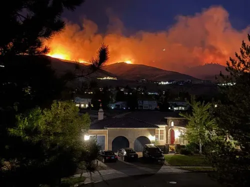Hawk Fire Destroys Homes in Reno as 90,000 Face Evacuation Alerts