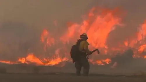 Hawk Fire Near Reno Prompts Evacuation Warning for 90,000 Residents