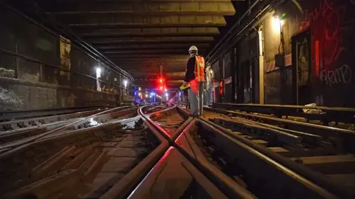 MTA Worker Dies After Being Hit by Subway Train in the Bronx