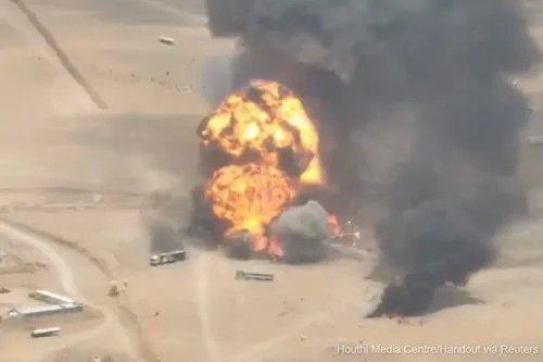 Houthi Attacks Hit Saudi Energy Sites, 73 Wounded in Coordinated Strikes